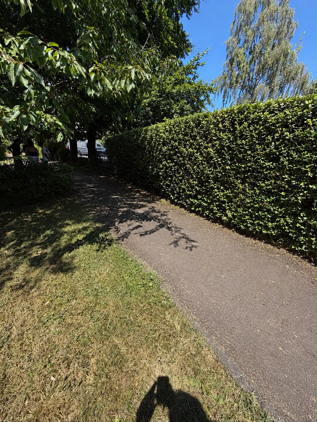 Außenweg vor dem Pflegeeinsatz — referenz